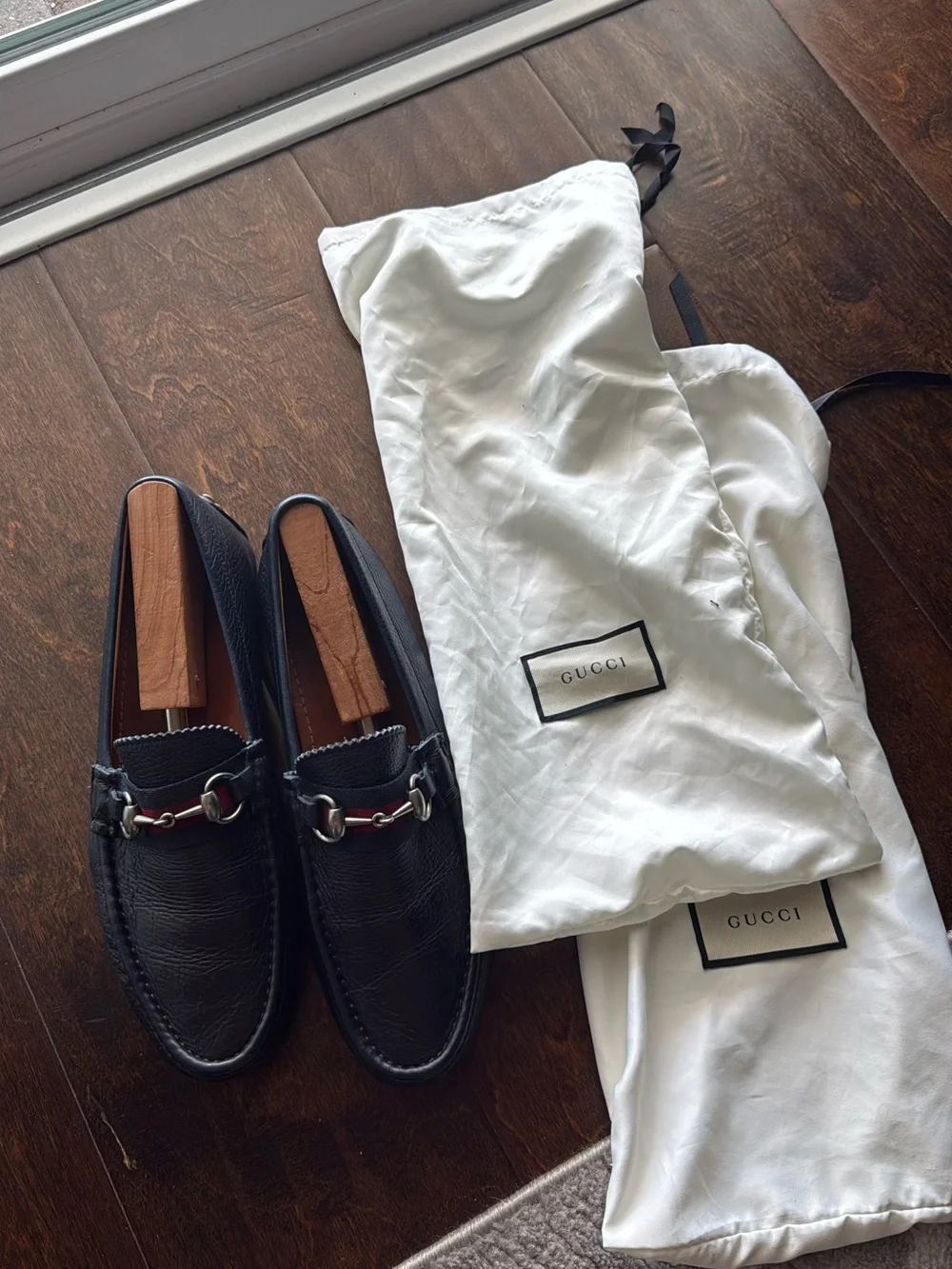 Gucci Navy Leather Horsebit-Detail Loafers